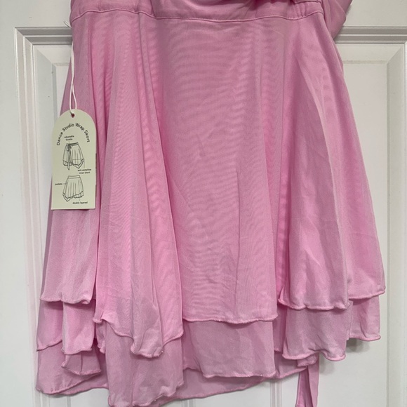 Blogilates Dance studio wrap skort - Picture 2 of 4